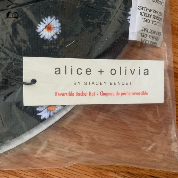 ALICE + OLIVIA - REVERSIBLE DAISY PRINT BUCKET HAT main image 5